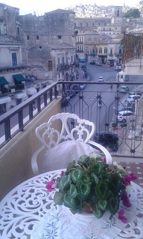 Stanze Barocche Bed and Breakfast Μόντικα Εξωτερικό φωτογραφία