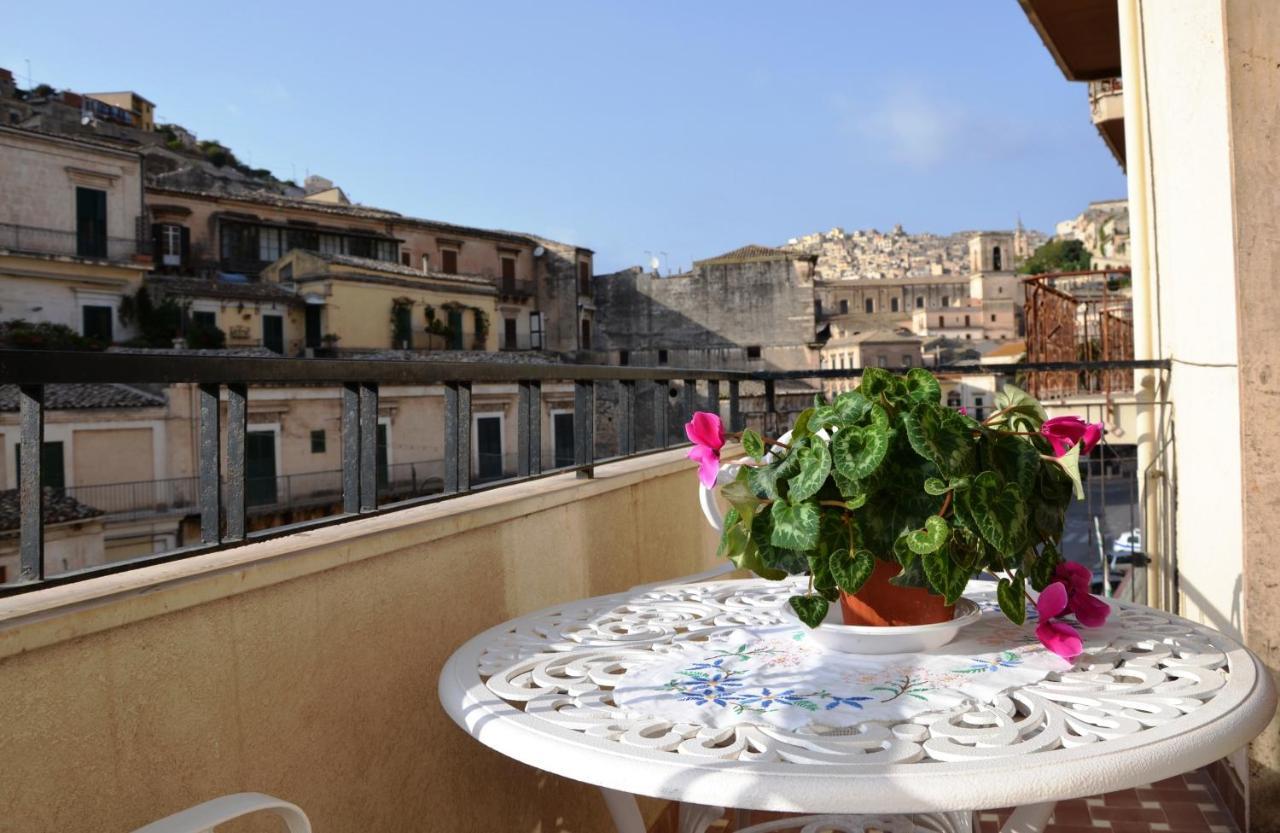 Stanze Barocche Bed and Breakfast Μόντικα Εξωτερικό φωτογραφία