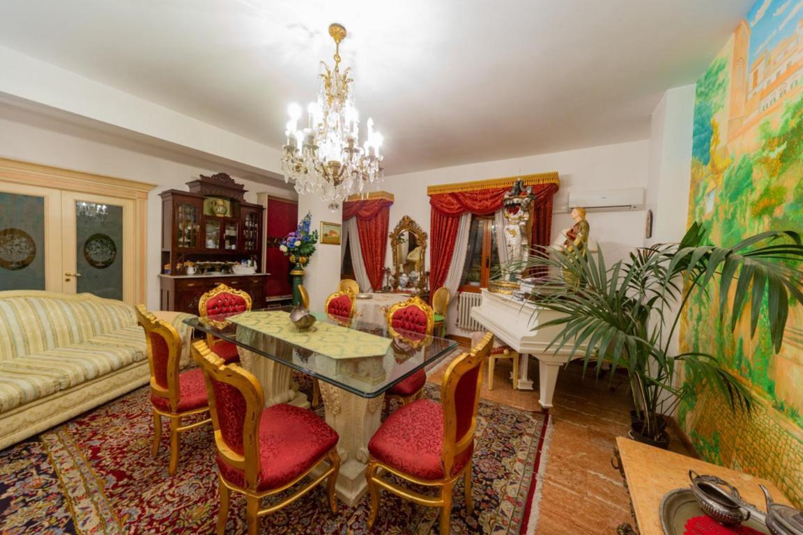 Stanze Barocche Bed and Breakfast Μόντικα Εξωτερικό φωτογραφία